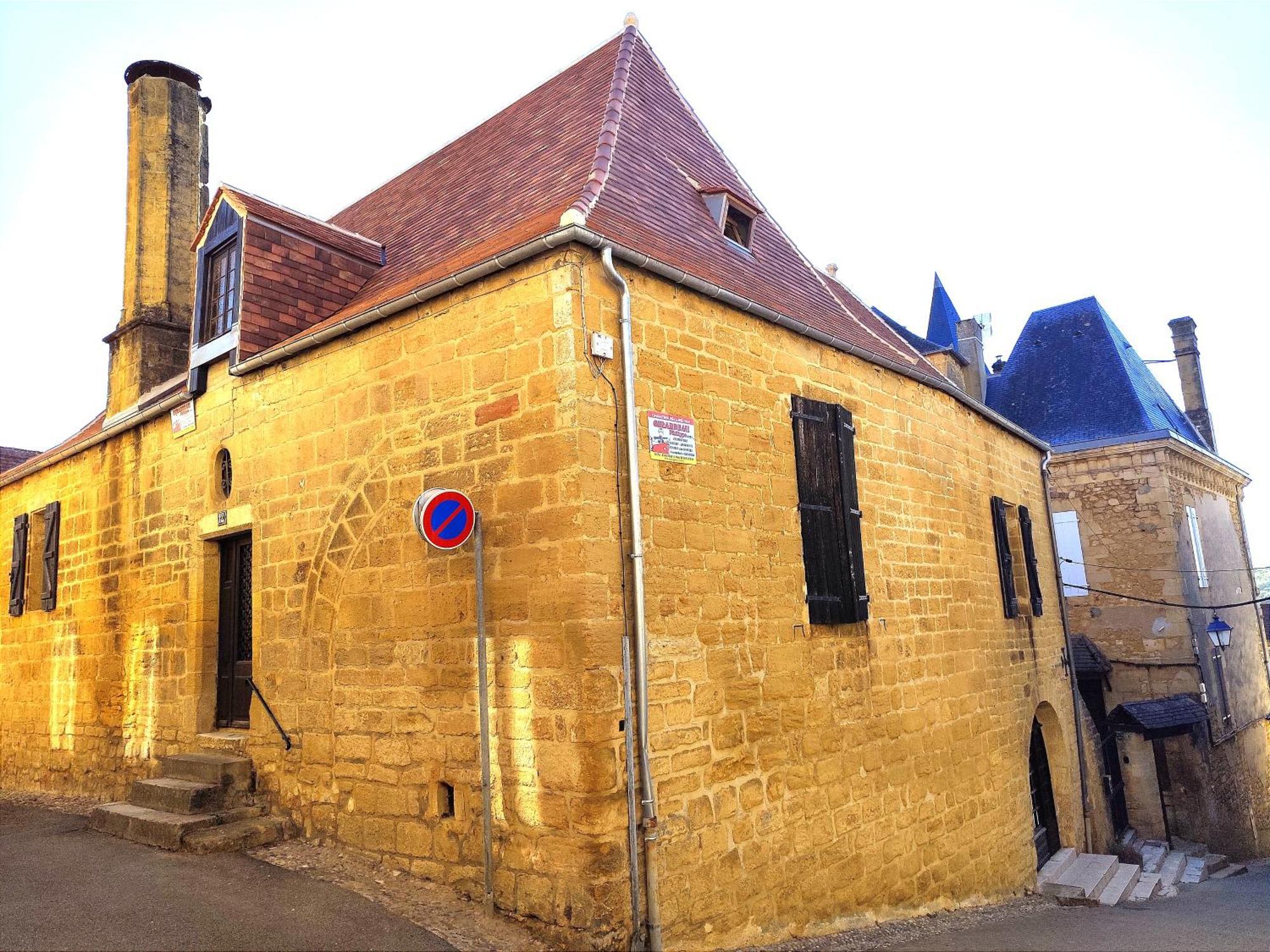 Demeure Du Xiiie-Xive S. Dans La Cite Medievale. 屈埃尔西地区古尔东 外观 照片